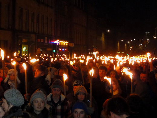 torchlight-procession-edinburgh